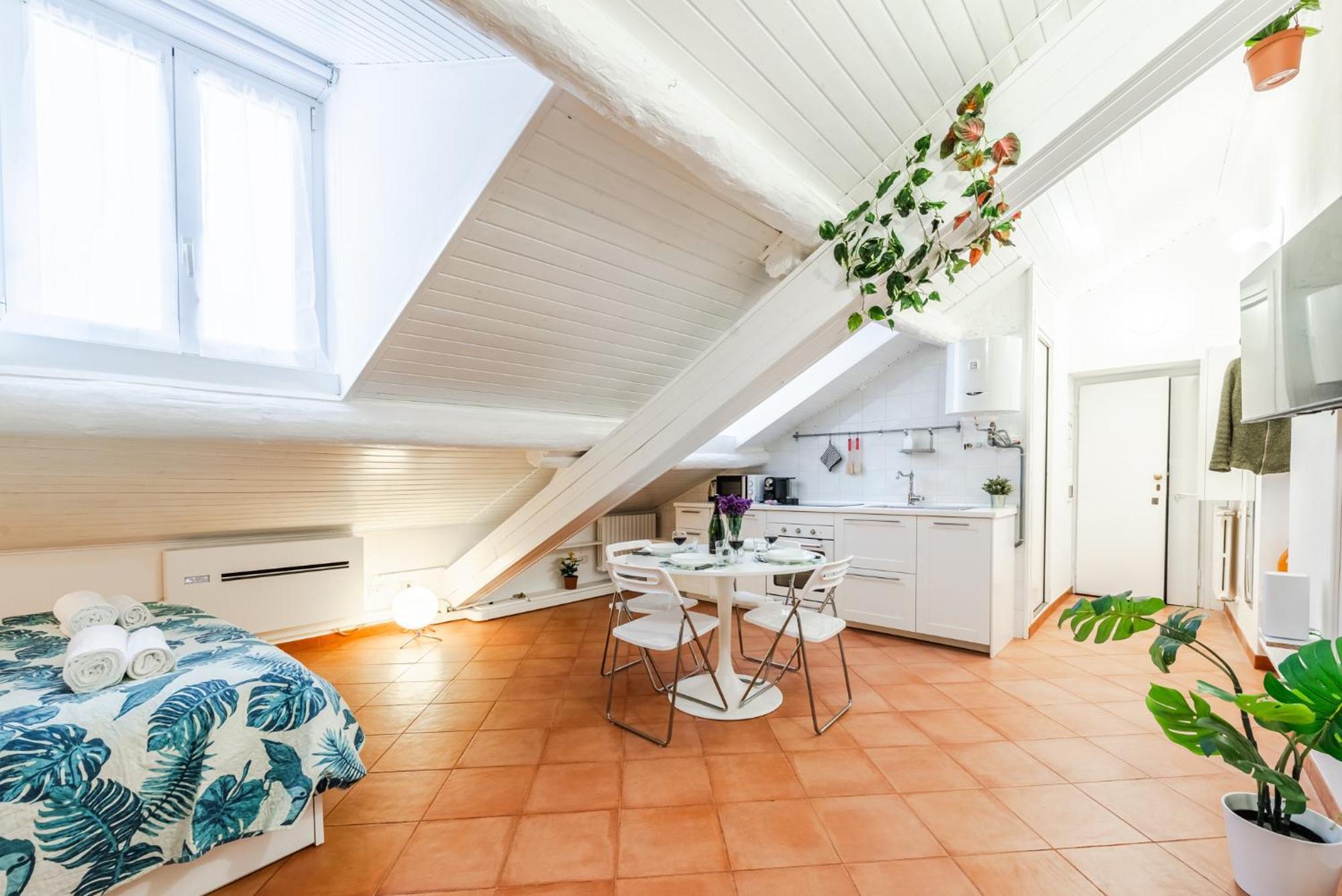 The White Jungle - San Babila Attic Apartment Milano Ngoại thất bức ảnh