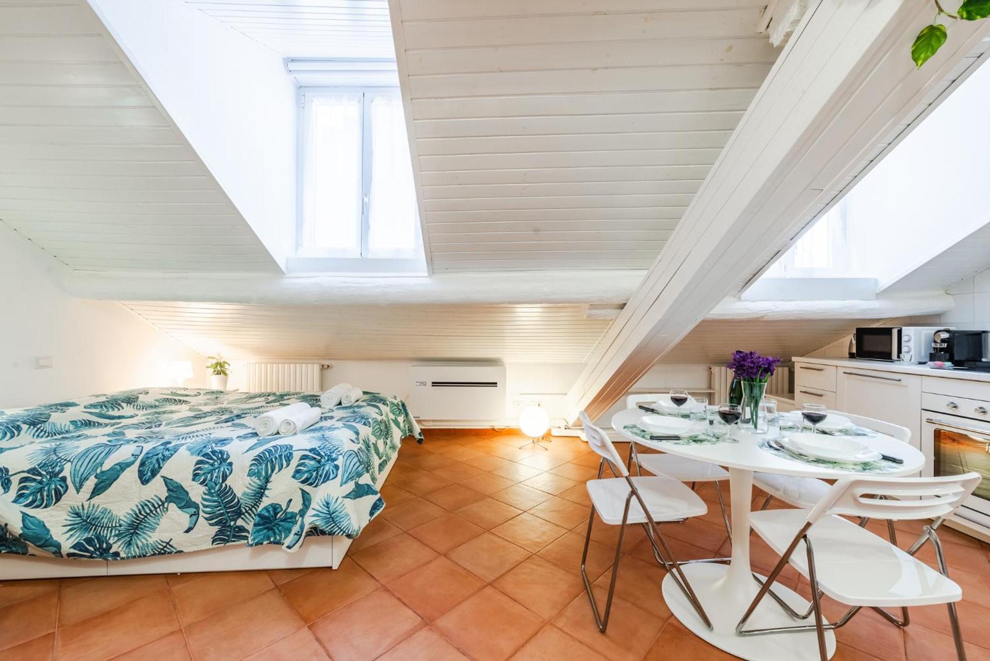 The White Jungle - San Babila Attic Apartment Milano Ngoại thất bức ảnh